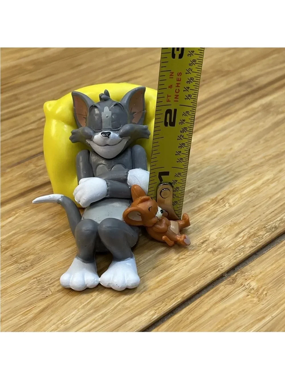 Warner Bros. Gray Tom & Brown Jerry with Yellow Cheese Bed Figurine
